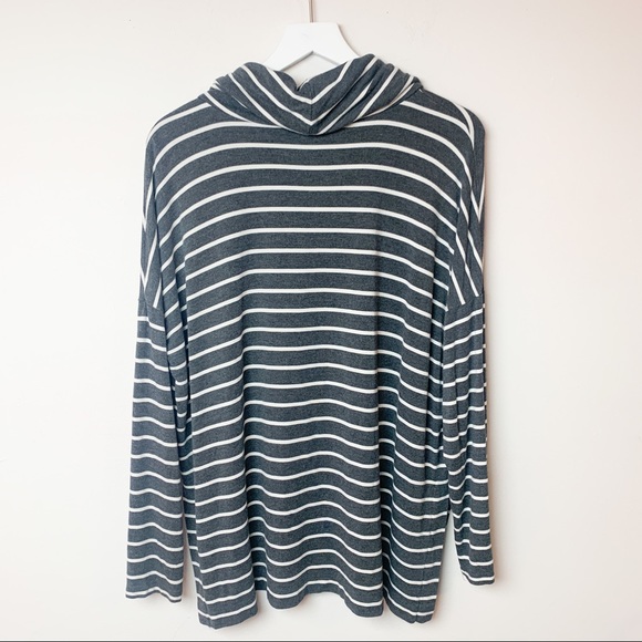 Loft | Lounge wear - Picture 5 of 6